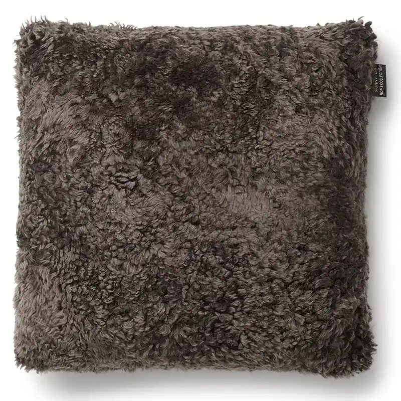 Beställ idag Curly kuddfodral 45x45 cm Dark Brown